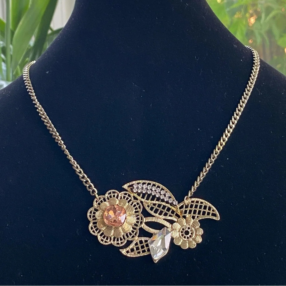 Oliver Bonas Gold Tone Pink Floral Pendant Necklace - Picture 6 of 8